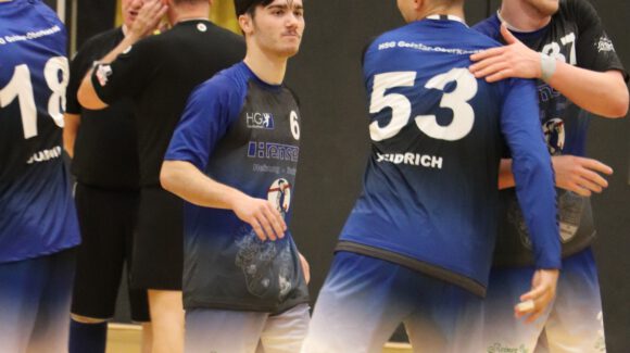 HSG unterliegt starken Refrathern zum Saisonstart HSG unterliegt starken Refrathern zum Saisonstart