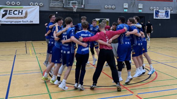 Die Bälle fliegen wieder ! Der Spieltag vom 29.10.-02.11. Die Bälle fliegen wieder ! Der Spieltag vom 29.10.-02.11.